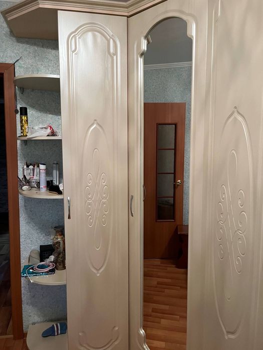 Продам спальный гарнитур