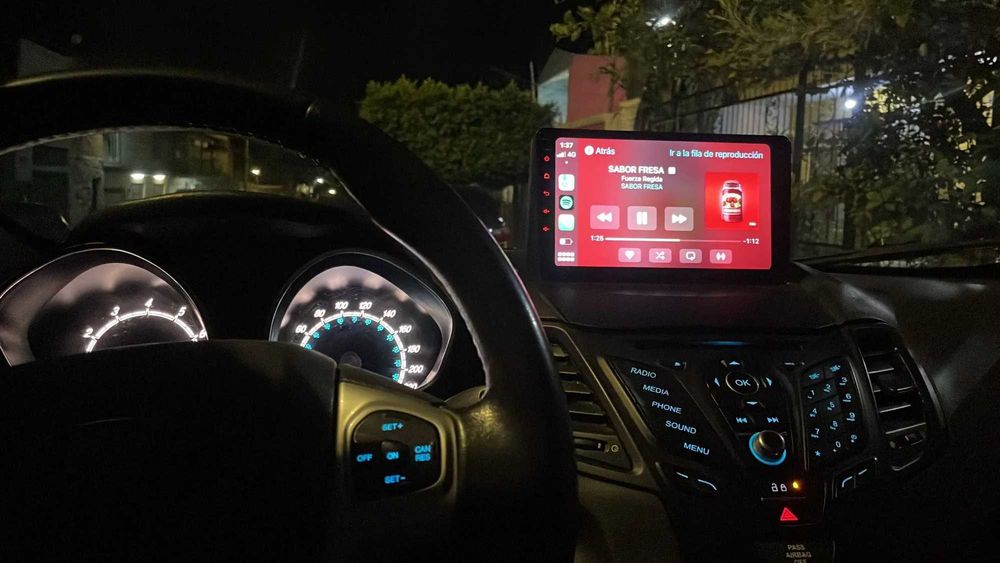 Navigatie GPS Android Ford Fiesta 2009-2017 - QLed CarPlay