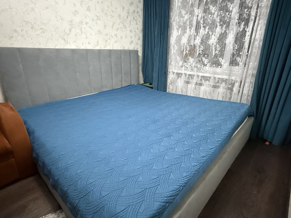 Кровать для спальни