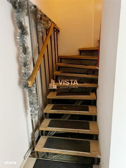 Casa de renovat,  7 camere, 3 bai, 300mp teren, zona Centrala, Matei B