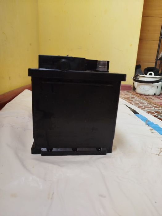 Акуммулятор 100 Am почти новая