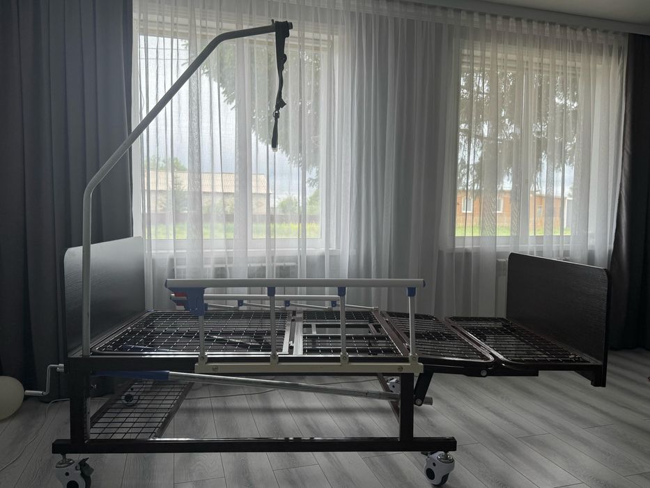 Продам медицинскую кровать.