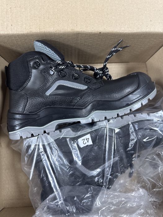 Продам спецобувь