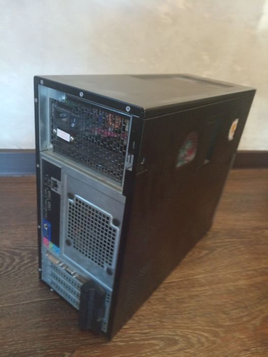 Продаю офисный компьютер