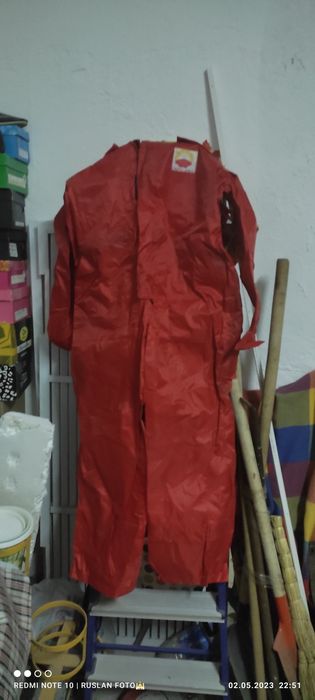 Продам бензино-маслостойкий комбез