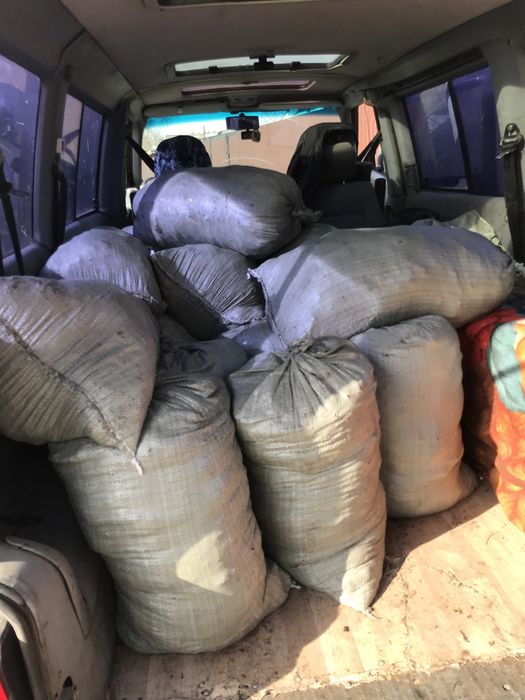 Продам чернозем, перегной в мешках.