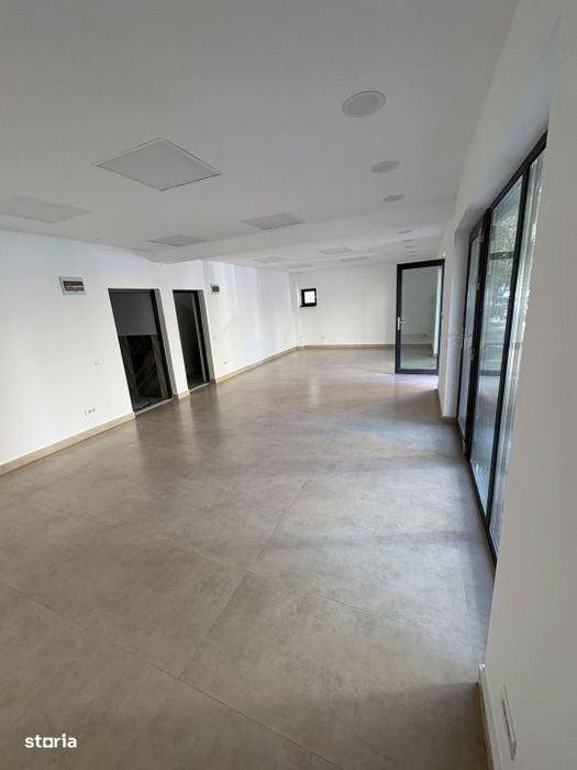 Spatiu Comerical 60 mp , renovat recent