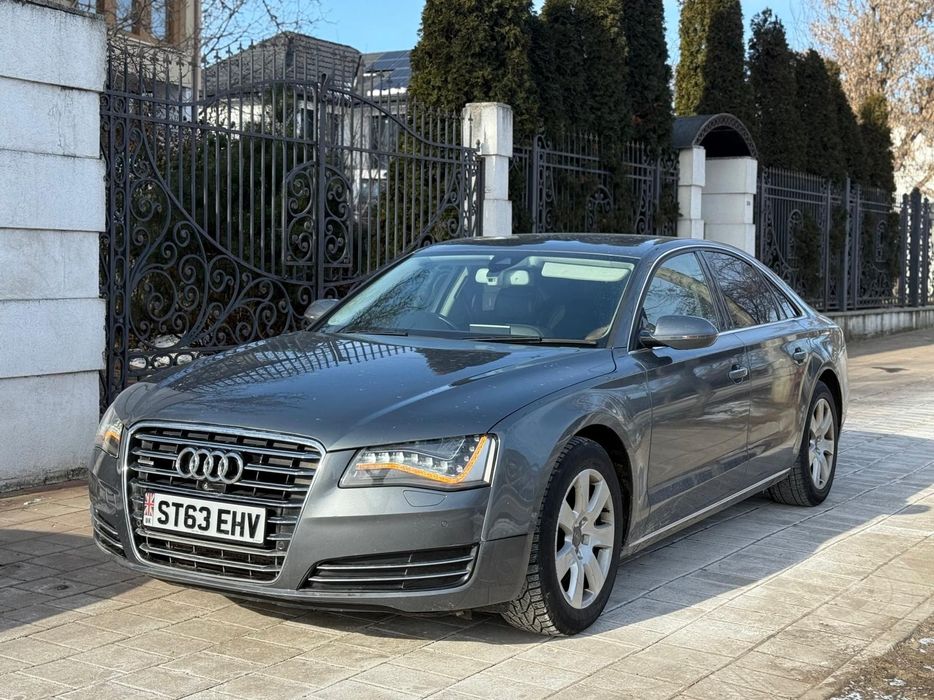 Dezmembrez Audi A8 4H / 230 mii km / trager/faruri/bara