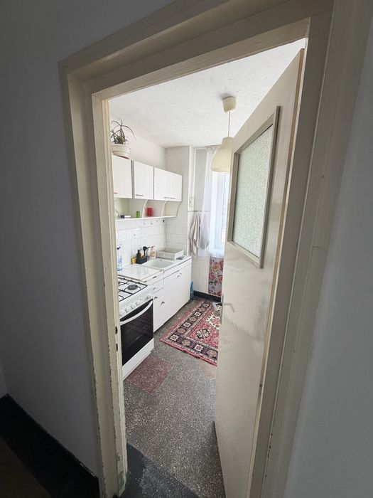 Inchiriez apartament 2 camere et. 1