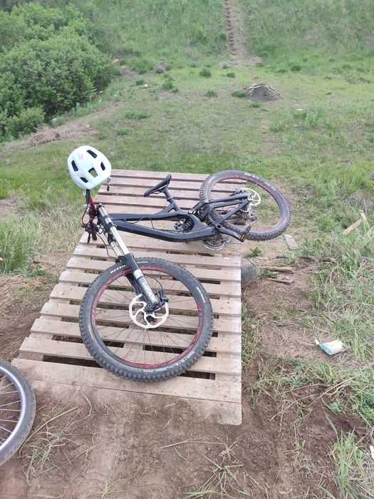 Продам specialized demo 8 2012