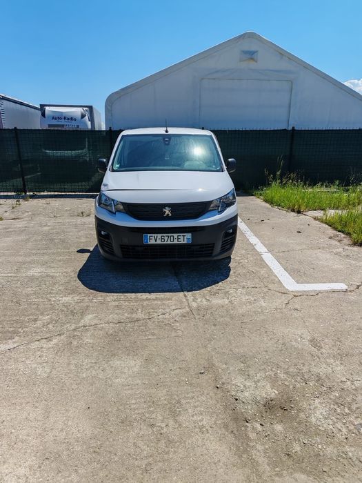 Peugeot Partner 2021 Automata,  usor avariat