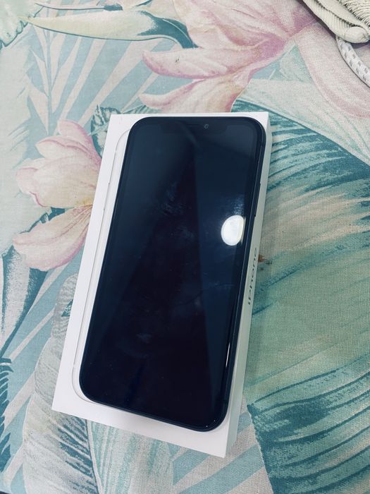 iPhone 11 не работат экран с коробкой !