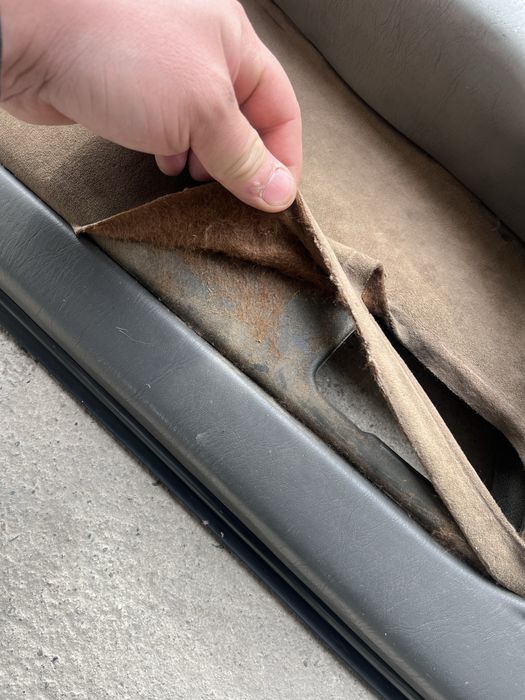 Обшивка двери камри 20 25