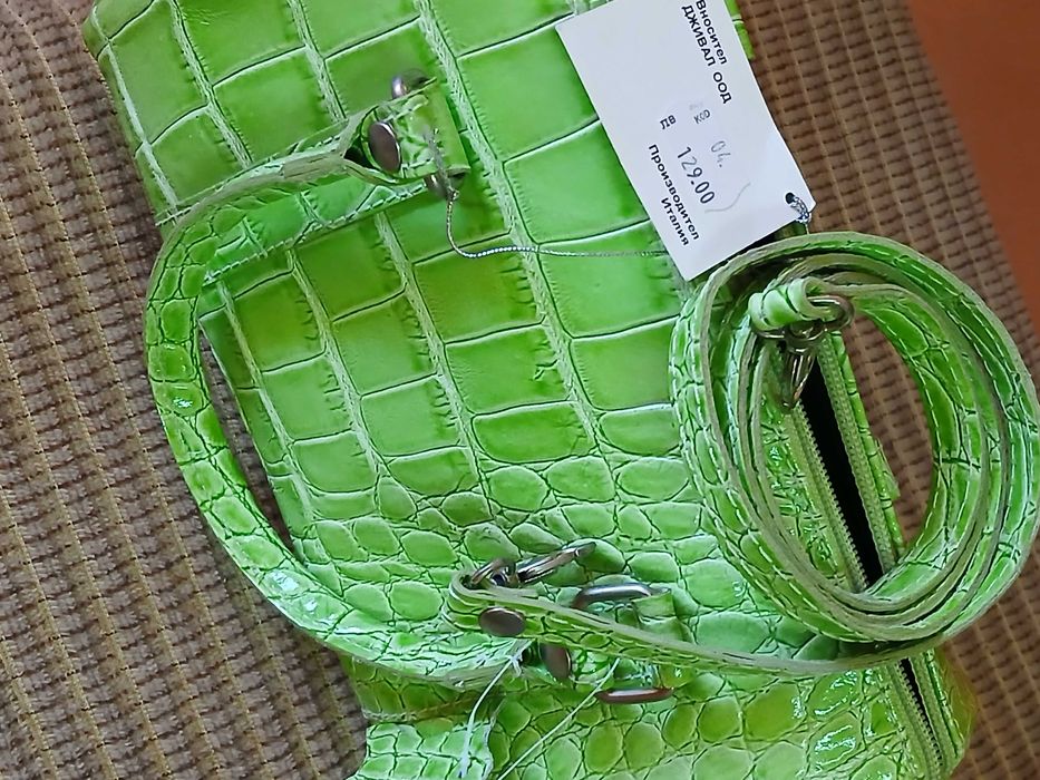 Нова италианска дамска чанта 100 % ест. кожа