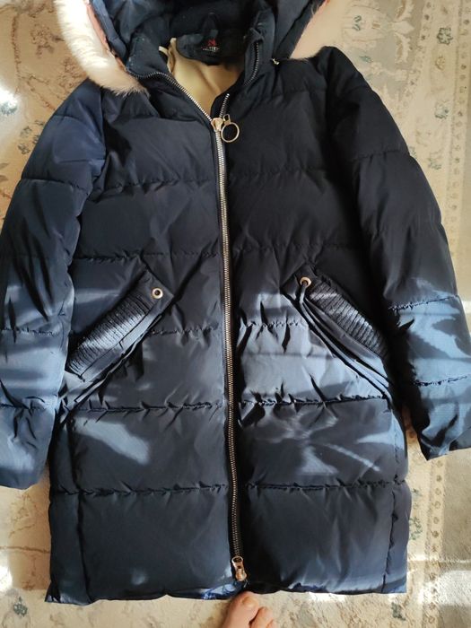 Пуховик-плащ  зимний на девочку