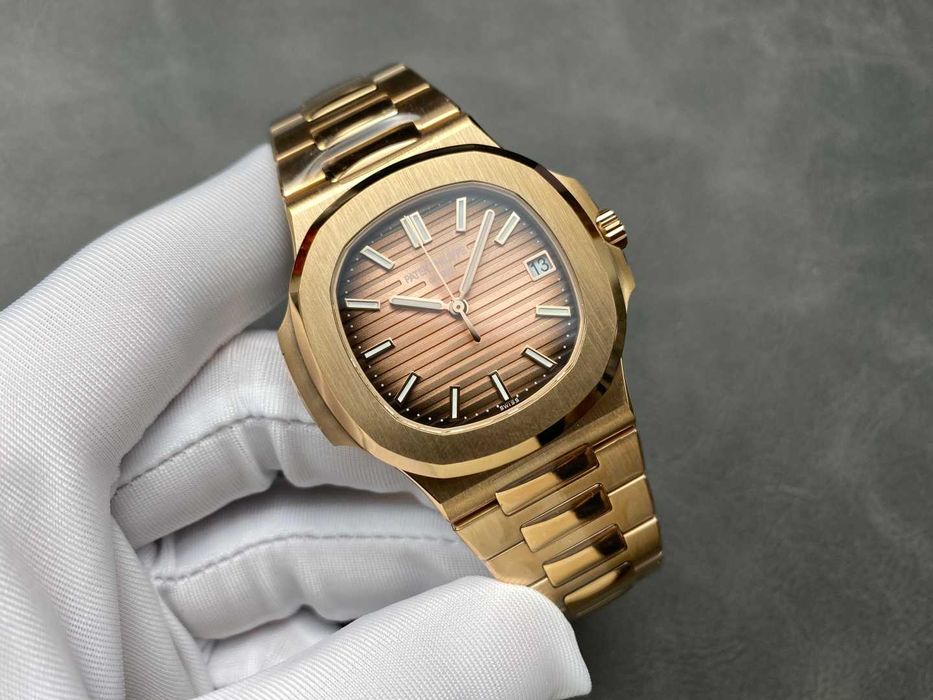 Автоматичен мъжки часовник Patek Philippe Nautilus Ref. 5711/1R-001