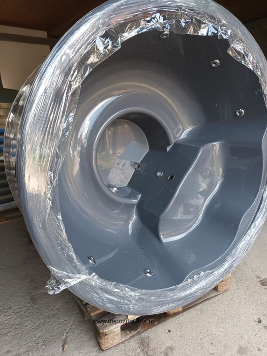 Джакузи на дърва външно с всички екстри