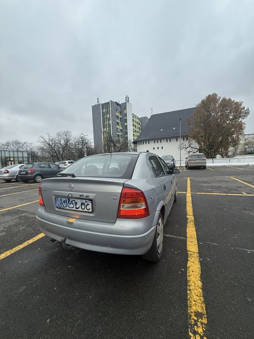 Opel Astra 1.6 benzina