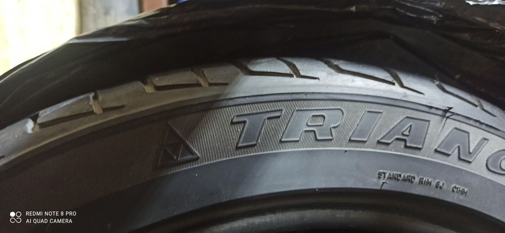 Шины Triangle 235/45/18 пара