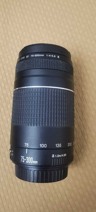 Объектив Canon EF 75-300