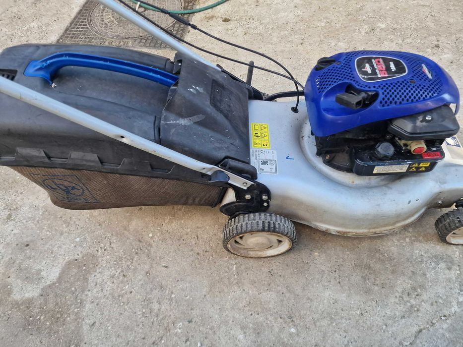 Masina de taiat iarba LuxTools pe benzina Briggs 3cp SAC si Tractiune