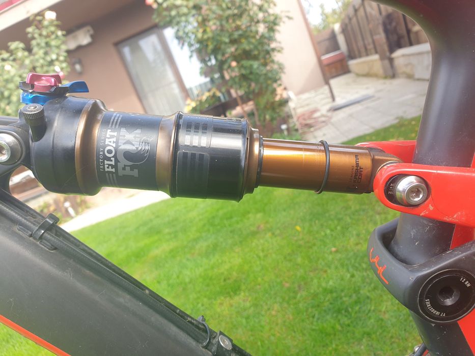 Bicicleta YT Jeffsy Carbon