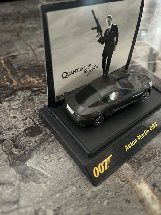Aston Martin DBS