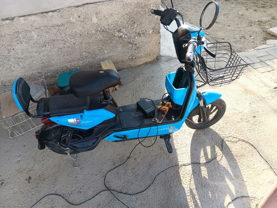 Скутер беркут 8 электронный