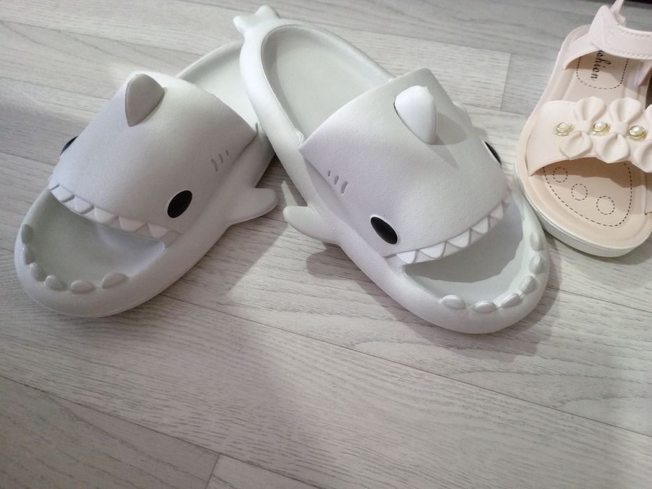 Обувь детская, взрослая