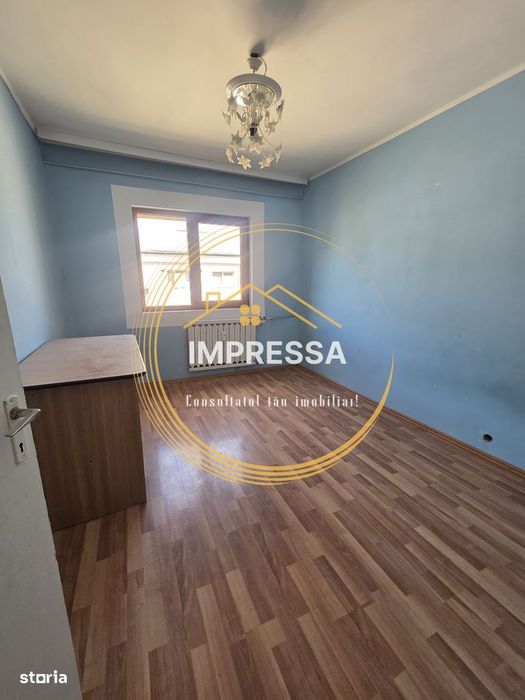 Se vinde apartament 3 camere 71mp decomandat — fotografia 1