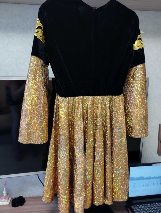 Продам  платье для девочки в национальном стиле