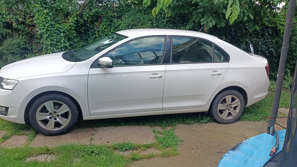 Skoda rapid 1.0 TSI 95CP manuala alba 2018 benzina