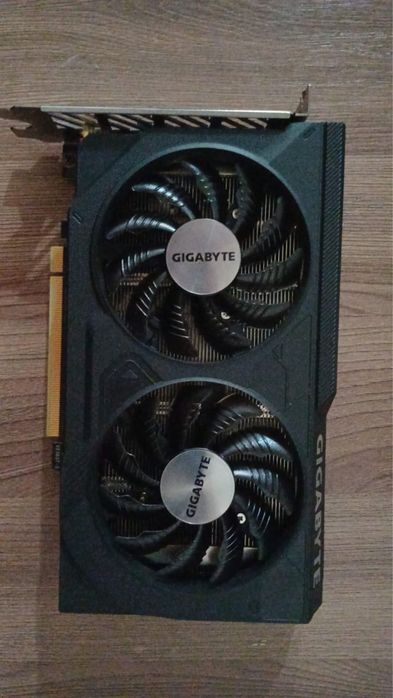 Rtx 4060 gigabyte OC 8 gb