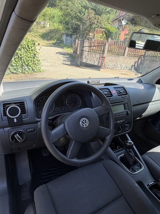 Volkswagen Golf 5, 1.4 Benzină, 2004, 75 CP