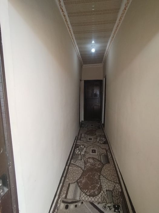 Hovlili Uy sotiladi 8 sotix.