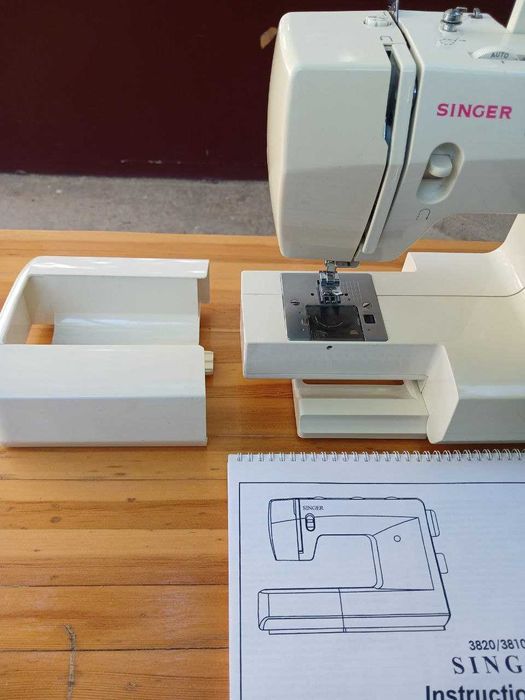 Singer Saturn 3825(USA). Год гарантии/Металл/Комплект.