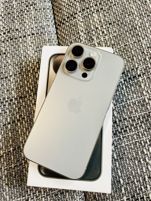 Iphone 15 pro de 128 Gb/Baterie 90% Ca NOU