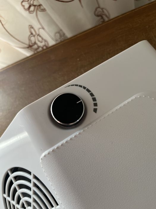 Вытежка для маникюра