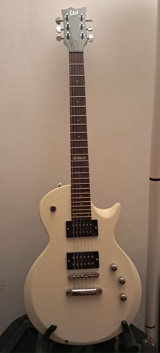 Электрогитара Les Paul ESP Ltd EC-50