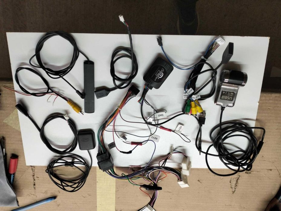 Navigatie Mitsubishi Outlander+si alte marci . 8GB RAM128gb-octa core