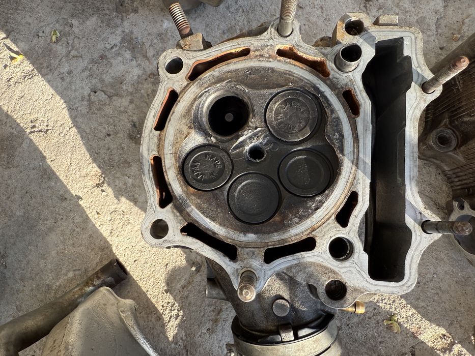 Yamaha yz400f на части