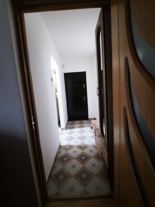 Apartament 2 camere semidecomandat – Moinești, jud. Bacău