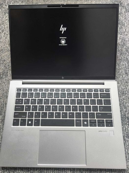 laptop HP EliteBook 845 G11 utilizat