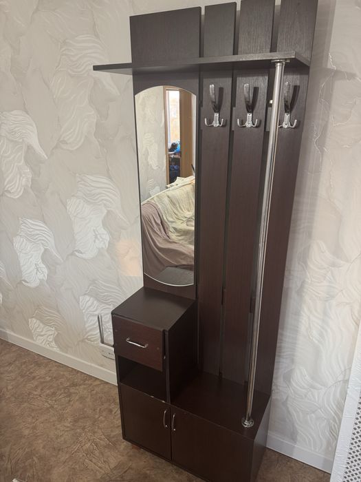 Прихожая с зеркалом, цвет венге.