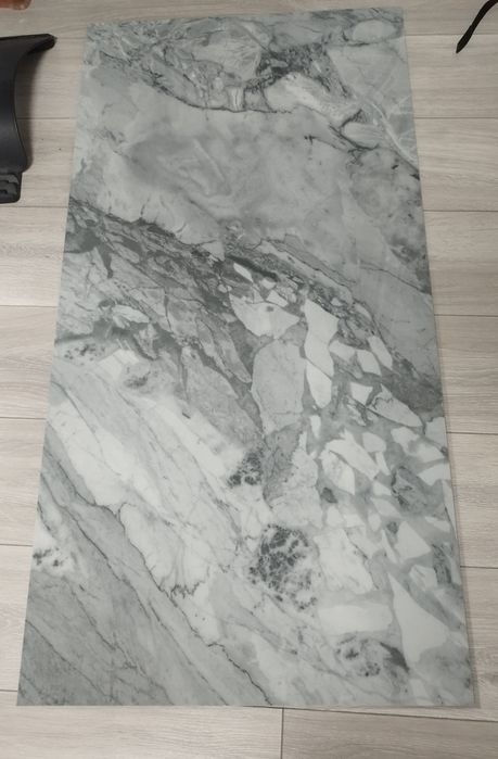 Продам кафелей/керамогранитов