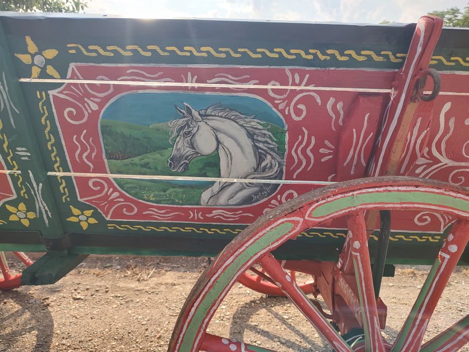 Рисувана конска каручка