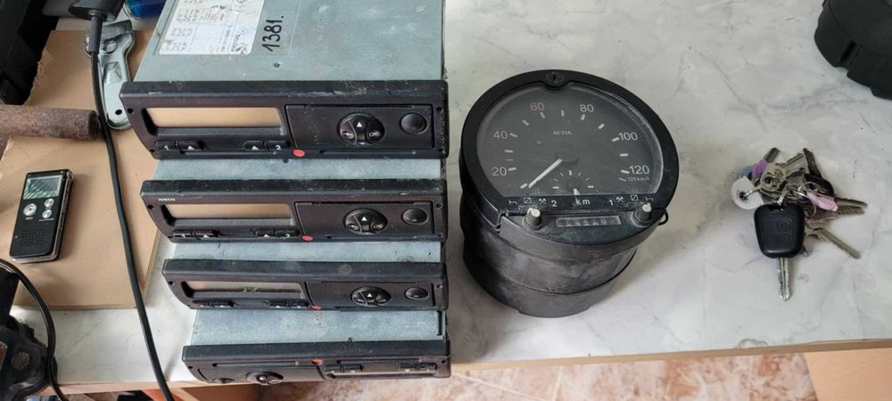 Тахографи-за части