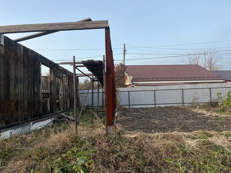 Продам участок, недострой