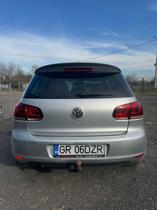 Închirieri auto Volkswagen Golf – cutie manuală