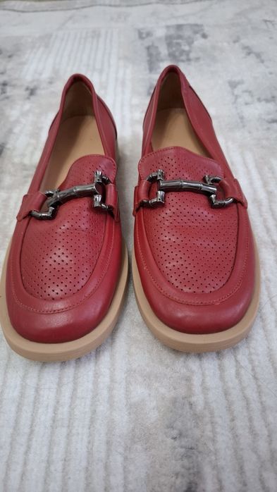 Натуральная кожа 36р .